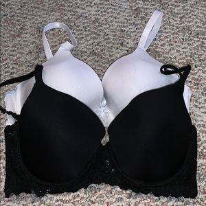 🌎donated🌎🤍3/16🤍Lot of 2 size 34D bras